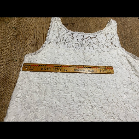 Hollister White lace crop top small - Picture 3 of 6